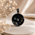 Amulett mit Haaren